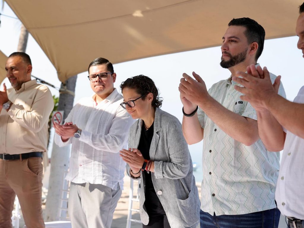 Michelle Fridman impulsa certificación Blue Flag para 20 playas de Jalisco