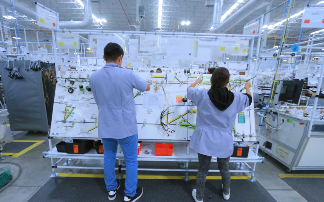 En dos meses México perdió casi 100 mil empleos formales