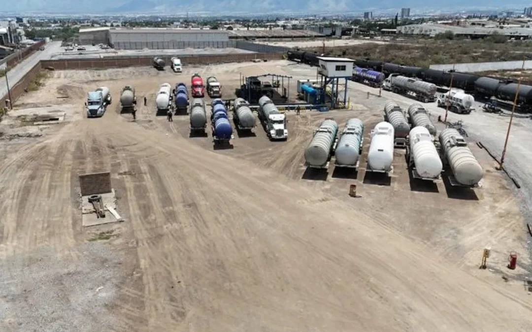 Sedena compró diésel a red ligada al huachicol para construir el AIFA