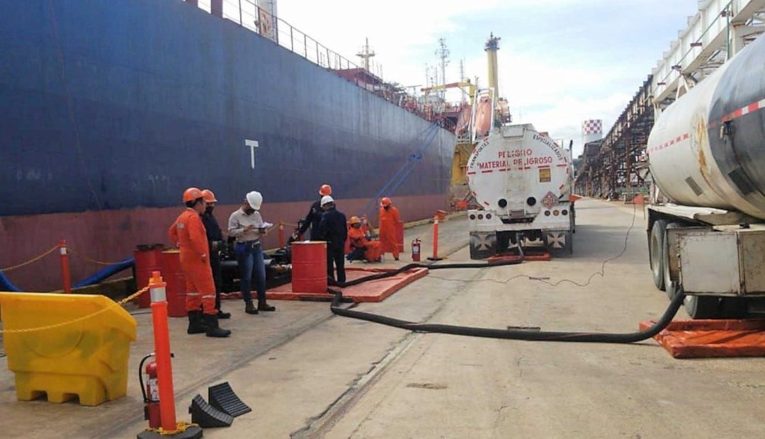 “Huachicol fiscal”: el contrabando de gasolina que el Estado no quiere ver