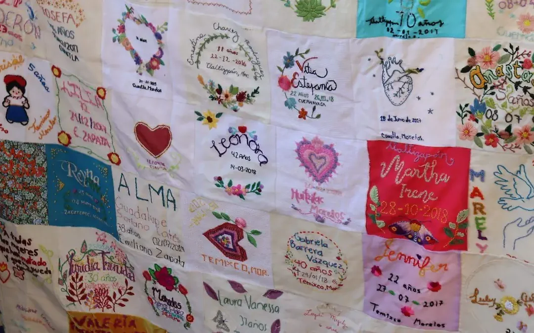 Colectivo honra a víctimas de feminicidio con bordado en Morelos