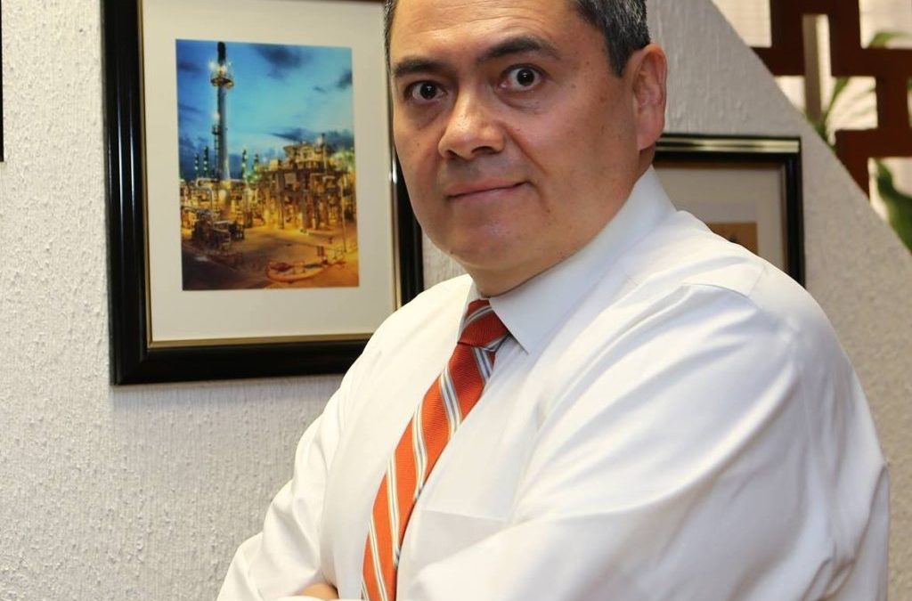 Cobija Nahle a auditor sobornado en Pemex