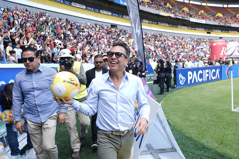 Pablo Lemus, entre los seis gobernadores mejor evaluados del país