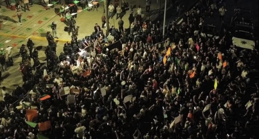 Jornada de protesta en Santa Catarina termina en represión y un grito alterno