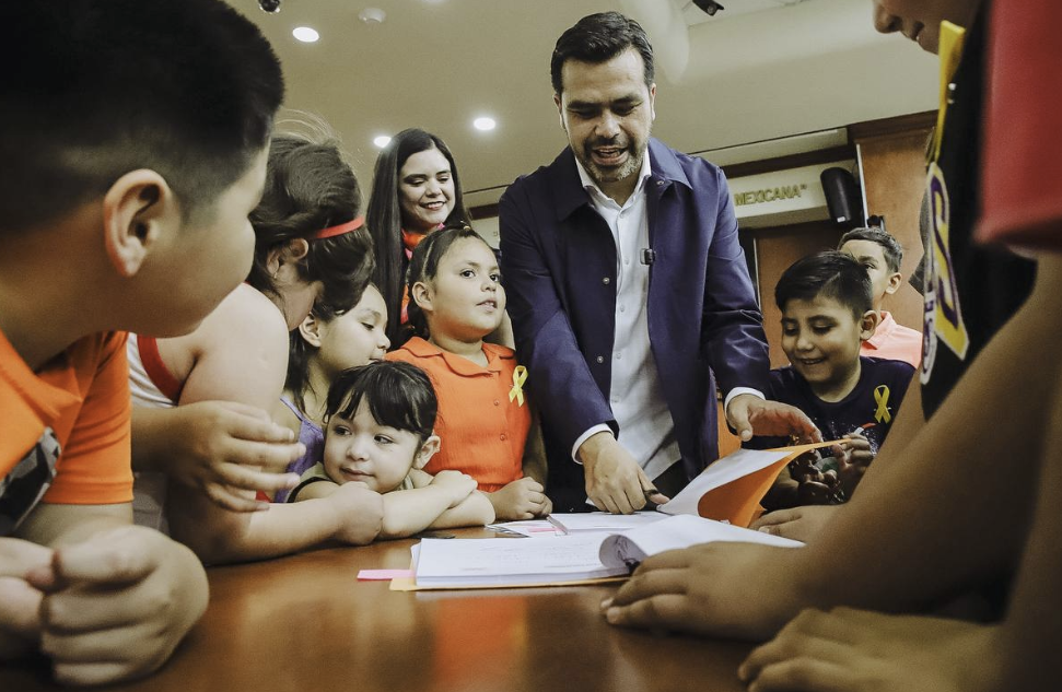 Atención gratuita al cáncer infantil: el reto que impulsa Movimiento Ciudadano