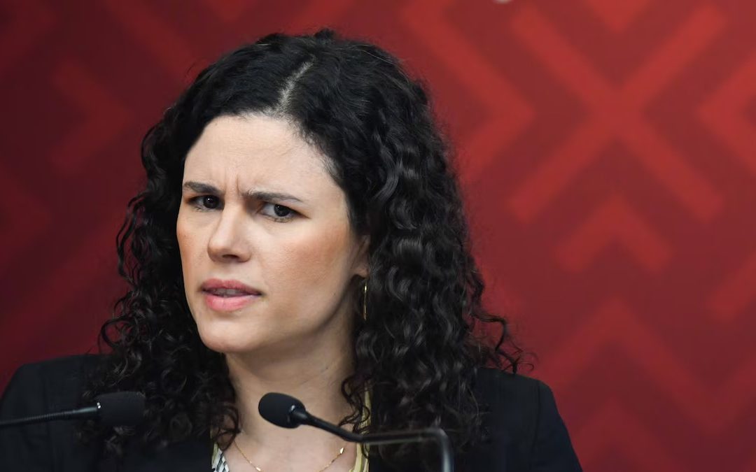 Alcalde atribuye escándalos en Morena a “campaña de desprestigio”