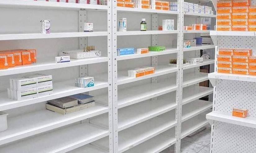 Exhiben a proveedores de medicinas incumplidos; frenan abasto total