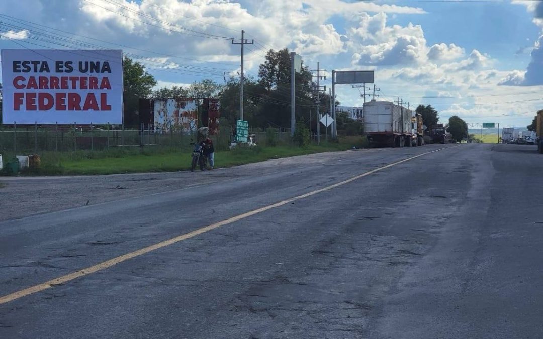 Presión ciudadana obliga a Sheinbaum a pronunciarse sobre carreteras
