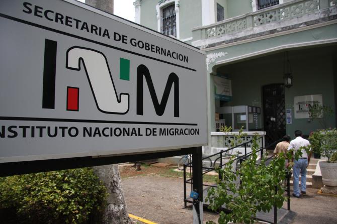 INM asigna contratos millonarios a empresa no localizada