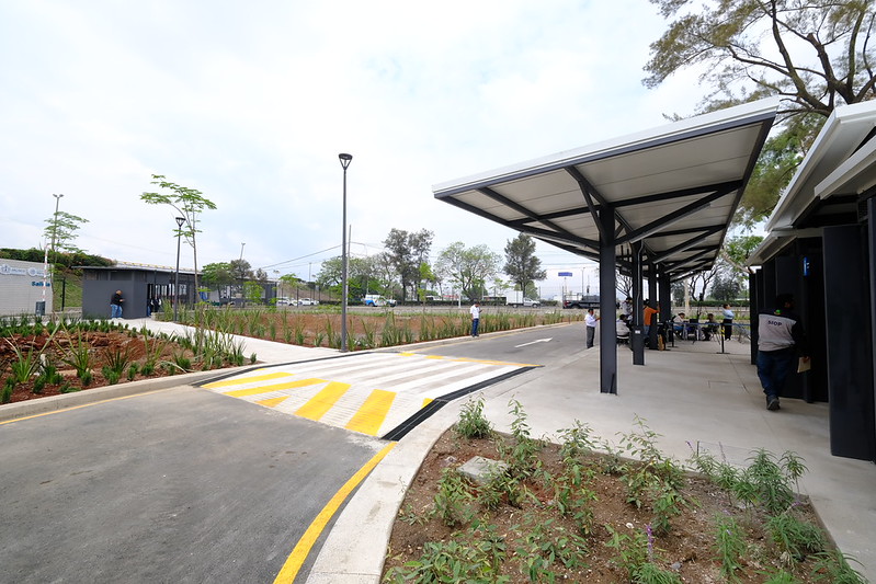 JALISCO PONE EN MARCHA NUEVO PATIO OPERATIVO PARA VEHÍCULOS DE PLATAFORMA EN EL AEROPUERTO DE GUADALAJARA
