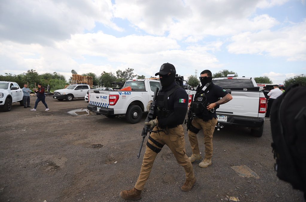 POLICÍA DE JALISCO CAPTURA EN PUERTO VALLARTA A FUGITIVO BUSCADO POR HOMICIDIO EN ESTADOS UNIDOS